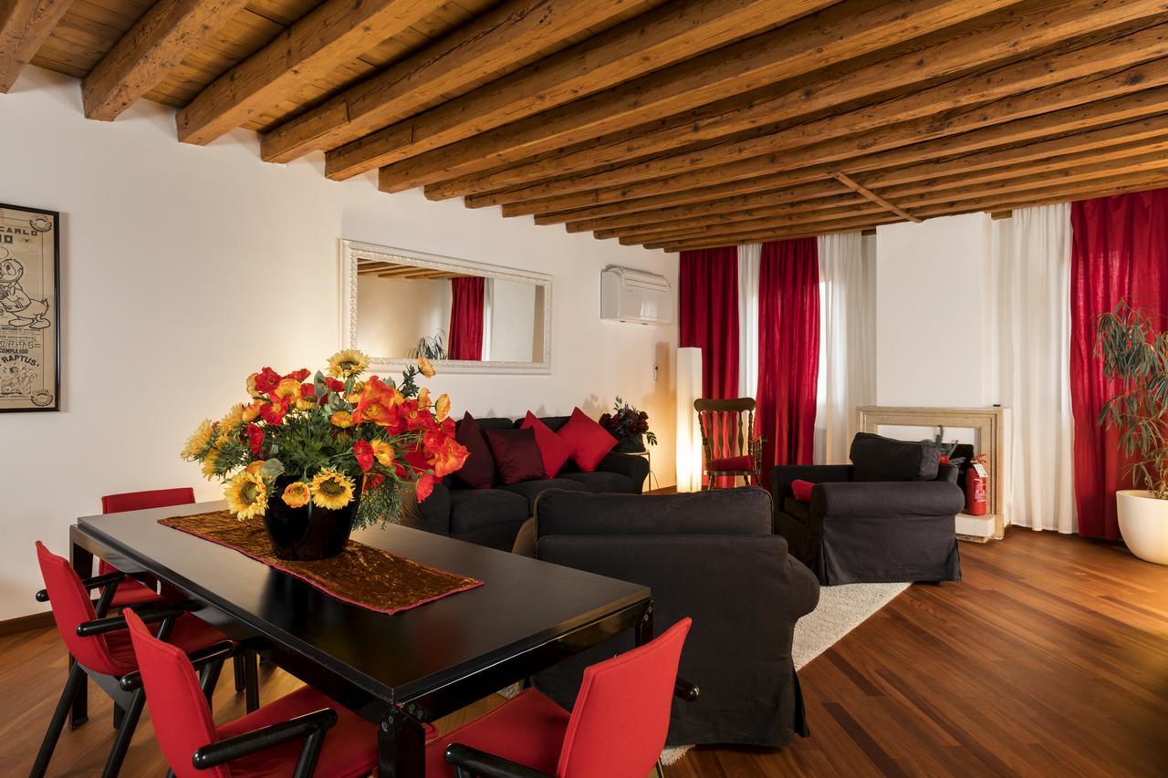 Elegant Terrace Apartment Near Piazza San Marco Last Floor No Lift Venedig Eksteriør billede