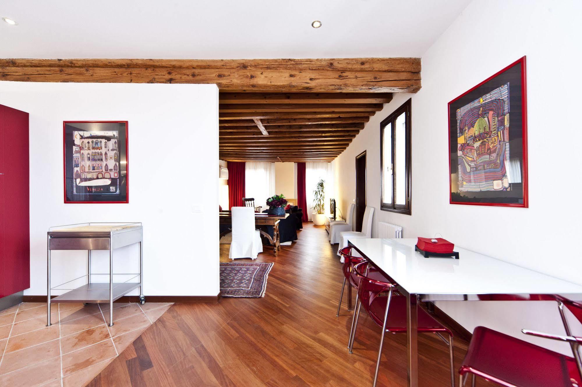 Elegant Terrace Apartment Near Piazza San Marco Last Floor No Lift Venedig Eksteriør billede